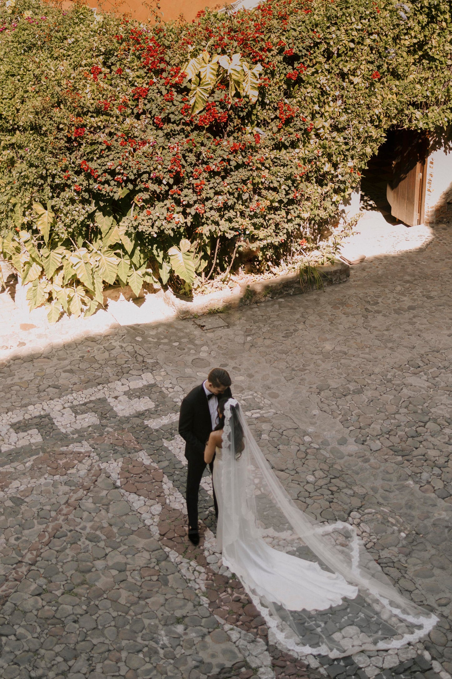 extra long 150 inch mantilla wedding veil for traditional Spanish wedding