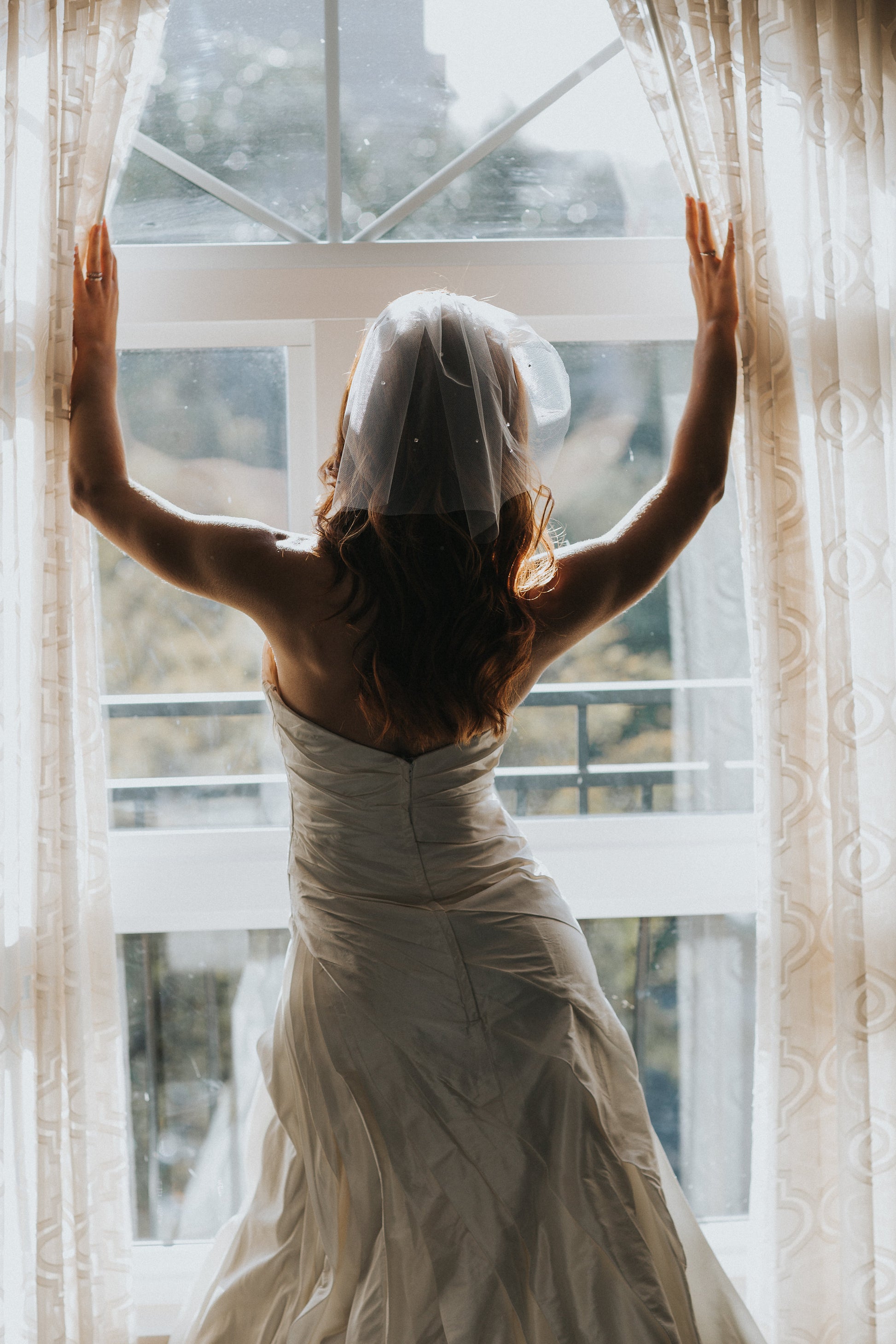 simple short birdcage veil with rhinestones