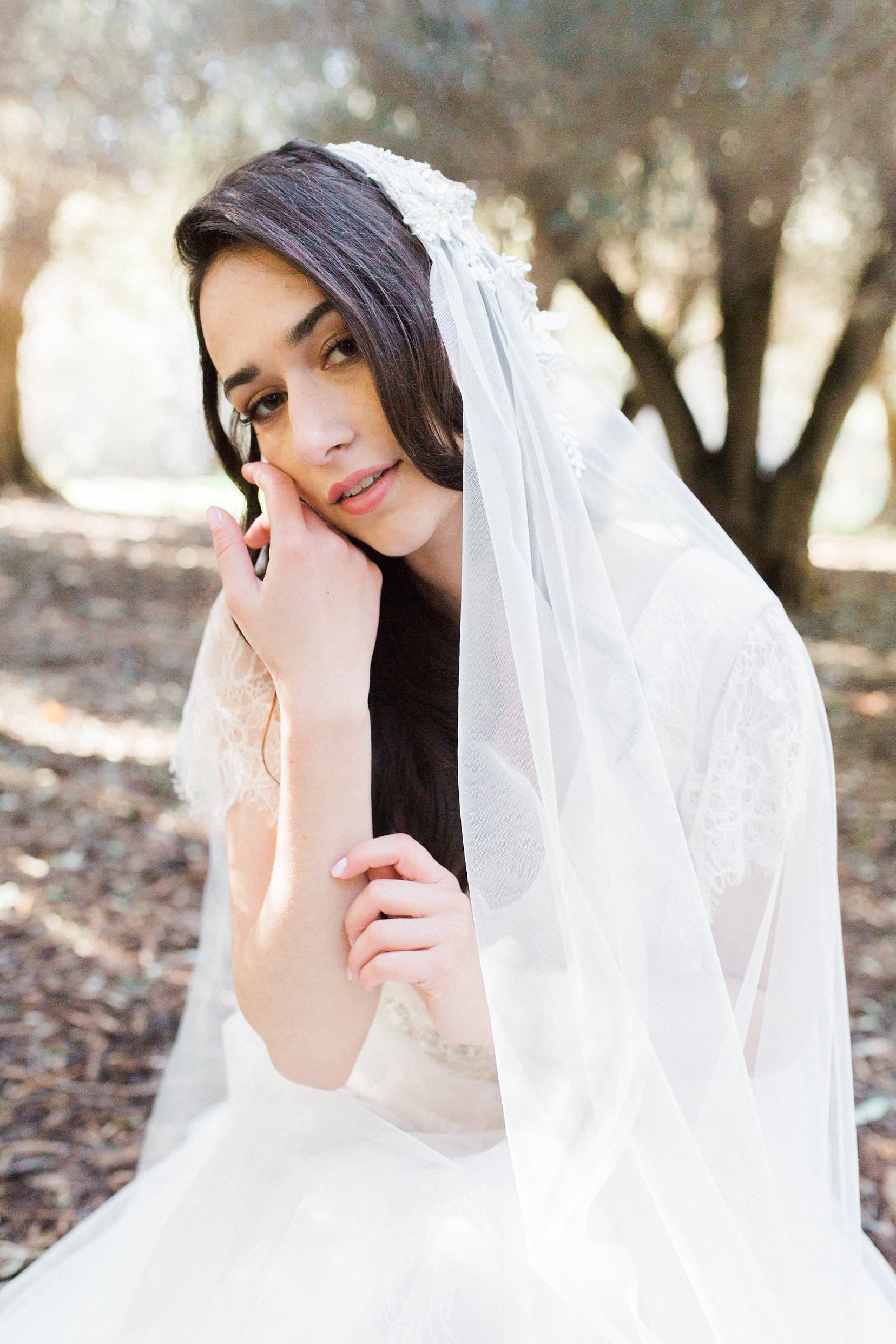 Vintage Inspired Short Bridal Veil from Apollo Box