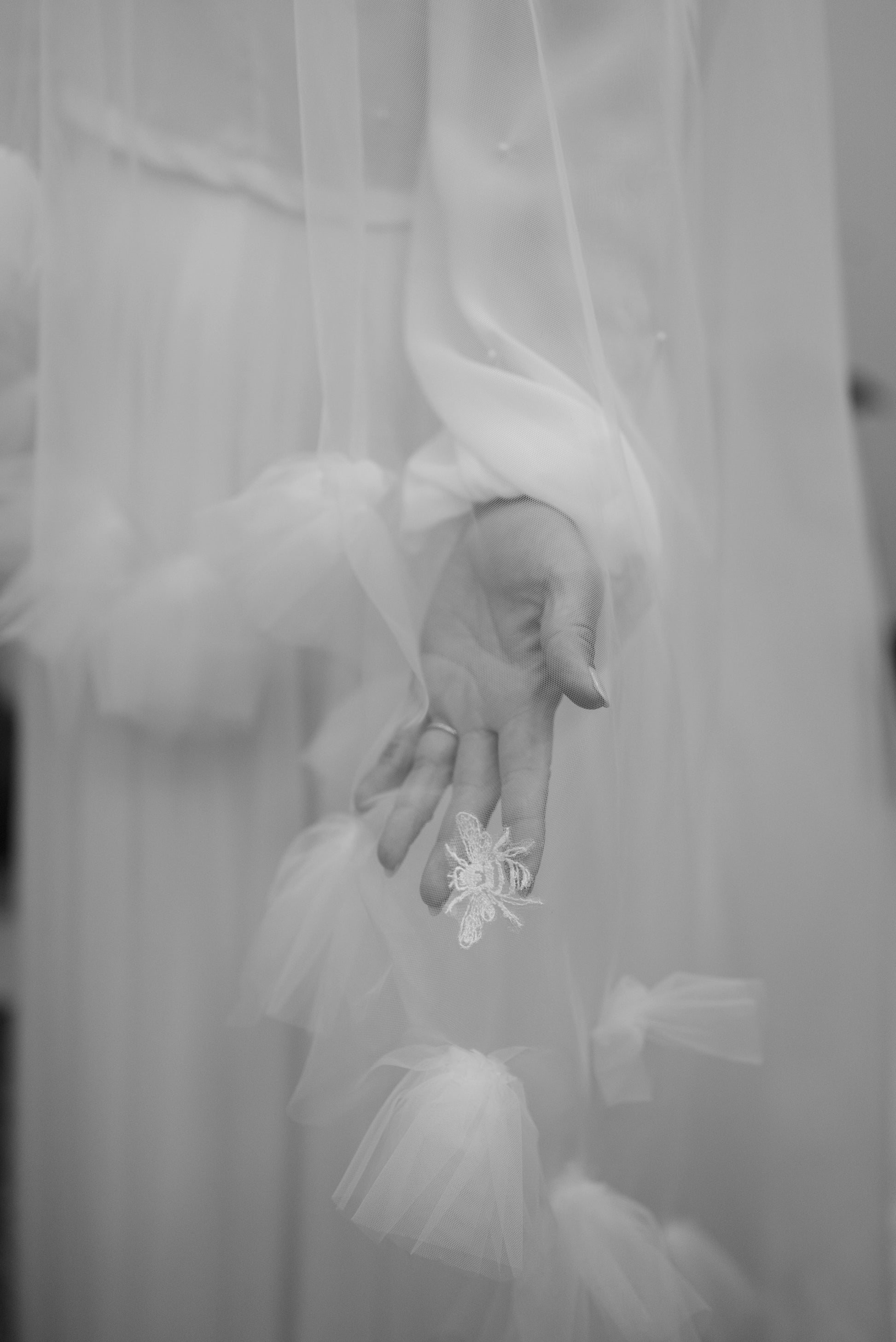 embroidered wedding veil with bumble bee and flowers
