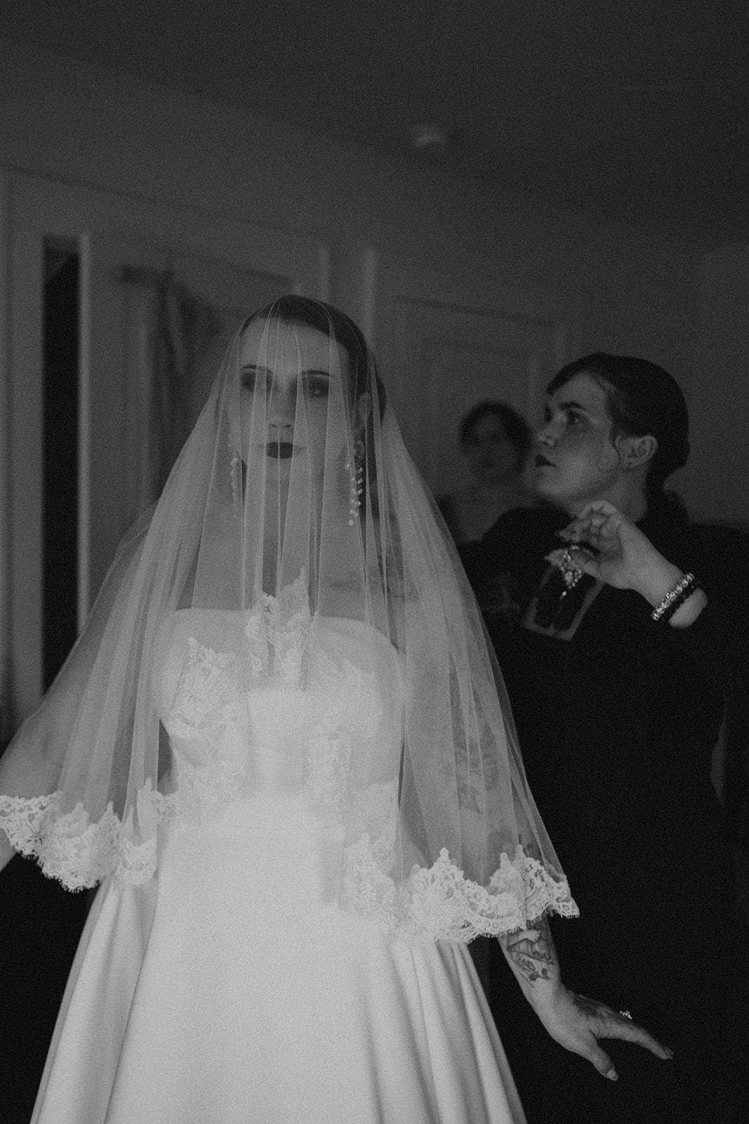 DIY Cathedral Length Drop Wedding Veil with Lace | Pattern PDF Tutoria One Blushing Bride Custom Wedding Veils DIY Cathedral Length Drop Wedding Veil with Lace | Pattern PDF Tutoria One Blushing Bride Custom Wedding Veils