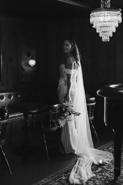 efforlesslyglam silk off shoulder gown with cascade silk bridal veil