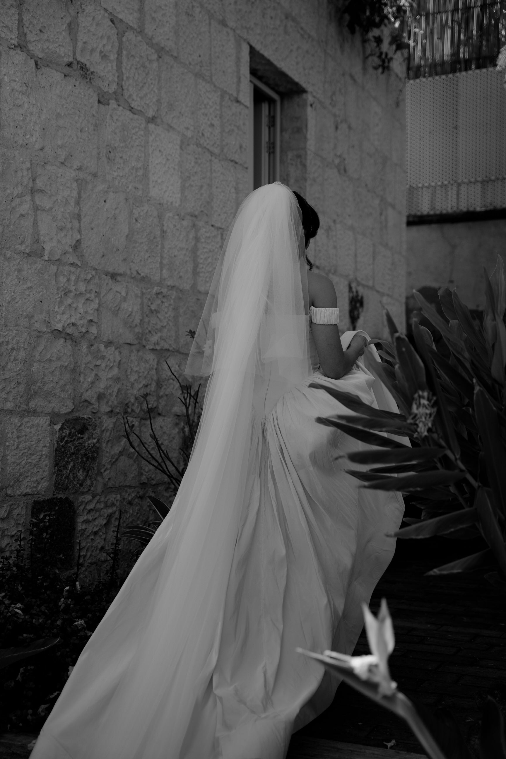 yes to the dress Extra Full Two Tier Cathedral Wedding Veil with Raw Edge Ivory / CUSTOM