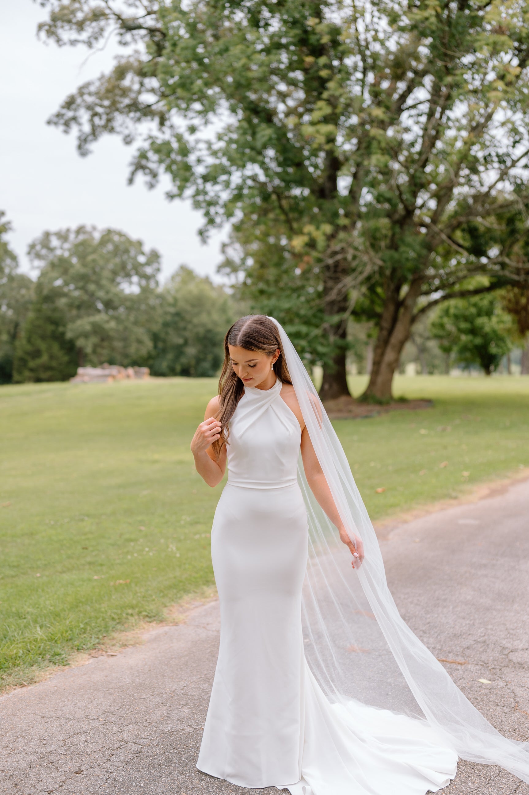 English Net Cathedral Wedding Veil, Single Tier Raw Edge Bridal Veil Off White / Diamond / Floor English Net Cathedral Wedding Veil, Single Tier Raw Edge Bridal Veil Off White / Diamond / Floor
