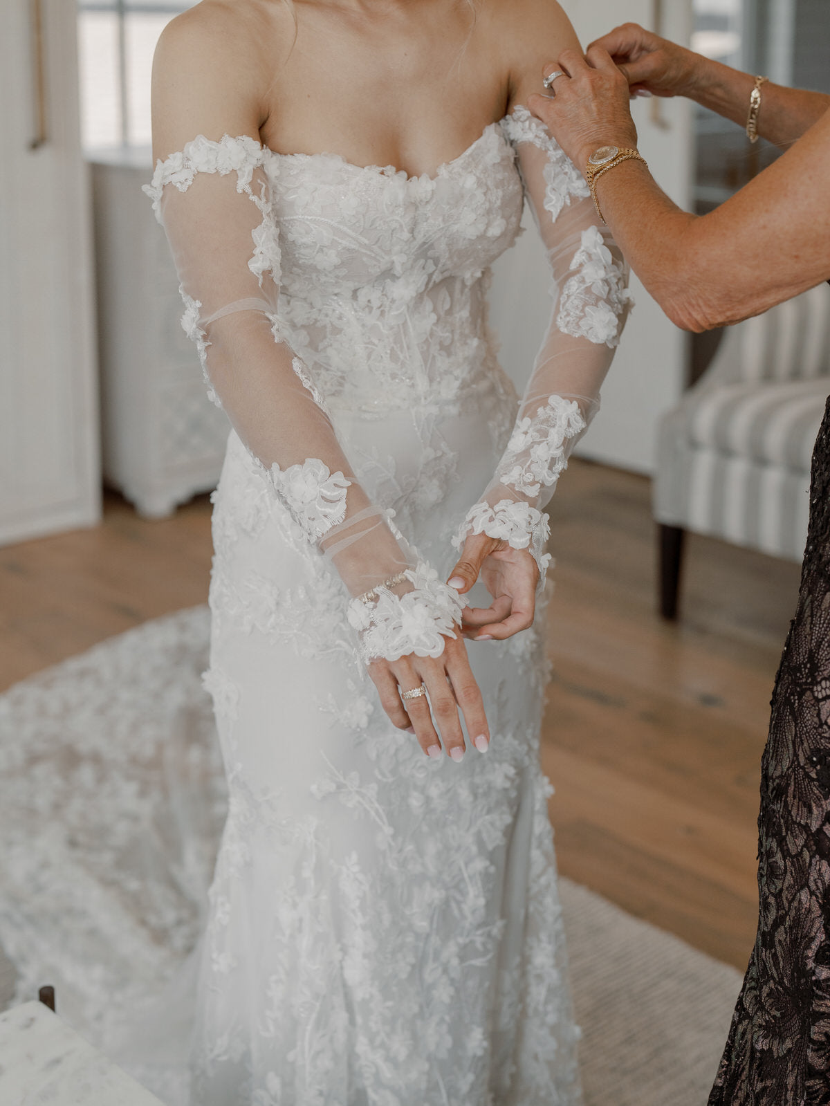 how to make simple tulle and lace bridal glove sleeves to match your lace wedding dress