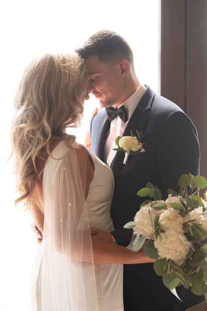 detachable tulle sleeves with scattered pearls for silk gown