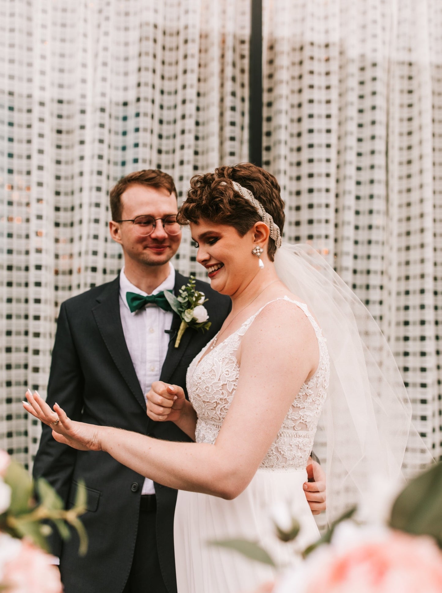 adjustable bridal headband with fingertip length wedding veil for wedding veil for short hair                               