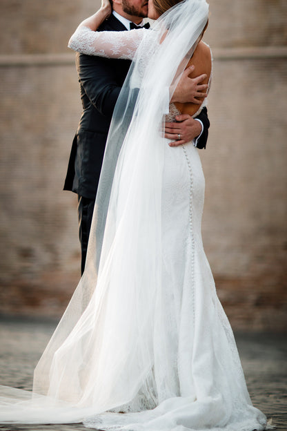 One Blushing Bride Extra Long Royal Wedding Veil, Single Tier Raw Edge Bridal Veil Premium Silk / English / Cathedral 108
