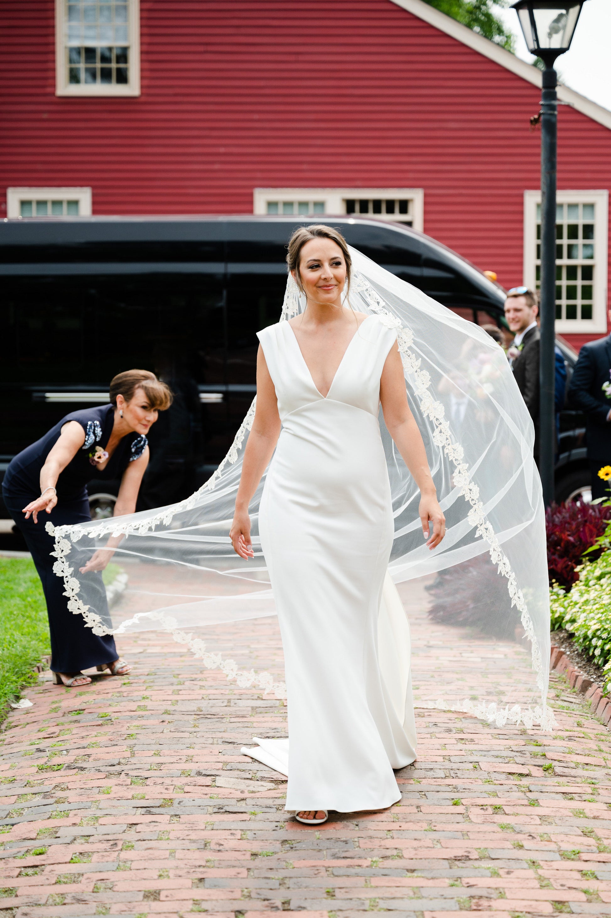 The Making of a Custom Wedding Veil - The New York Times