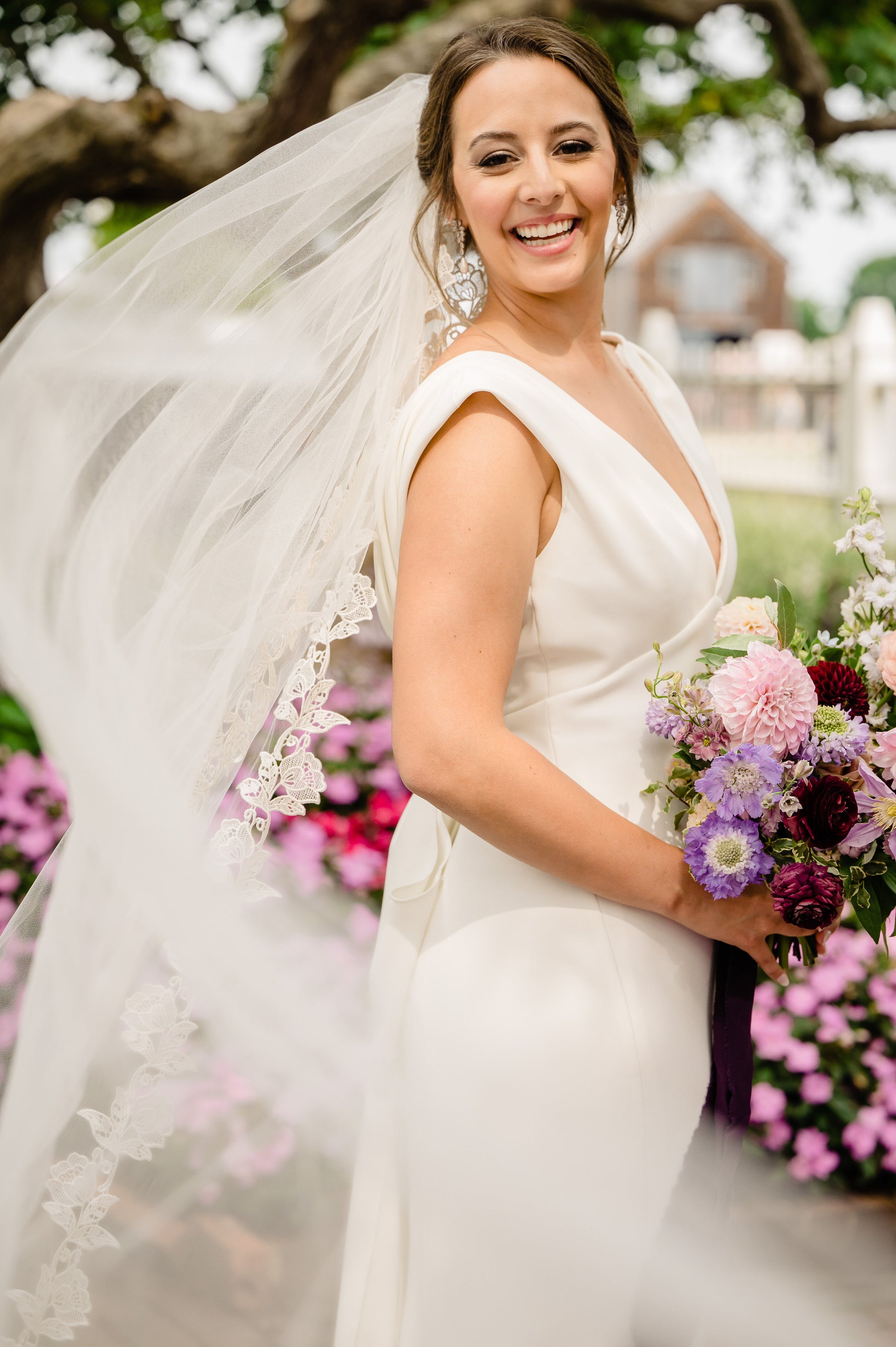 Viniodress Lacy Petal Tulle Bridal Veil Cathedral Length