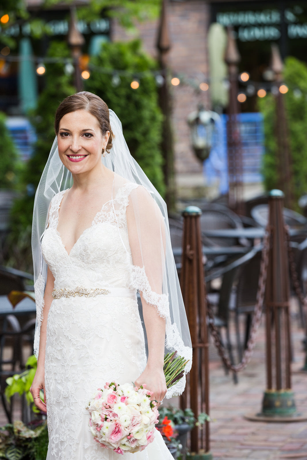 New Orleans wedding and fingertip length lace veil