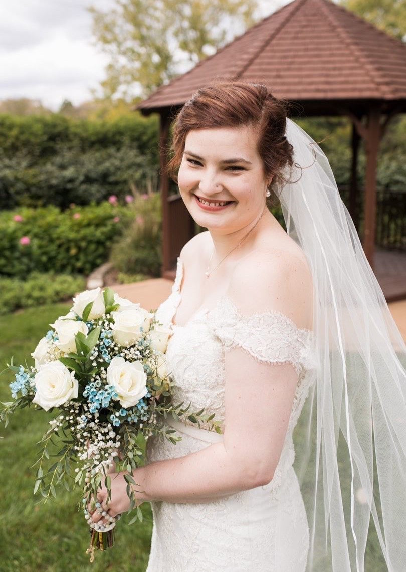 simple white ribbon trim bridal veil waist length