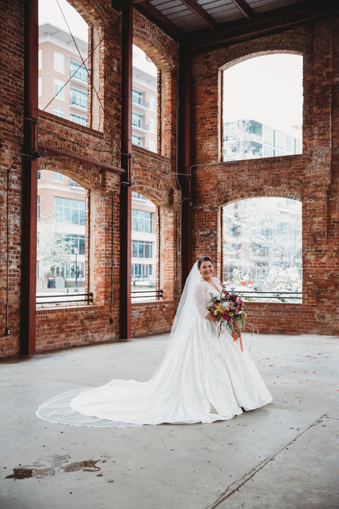 Thin Scalloped Lace Chapel or Cathedral Wedding Veil